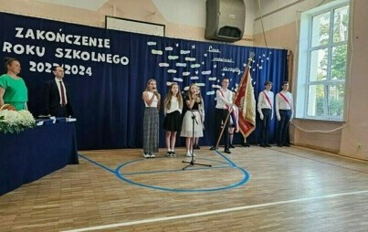 Zdjęcie do Pożegnanie klas &oacute;smych