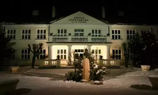 Zdjęcie do Nasza szkoła ma 100 lat