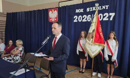 Zdjęcie do Rok szkolny 2026/2027 oficjalnie otwarty